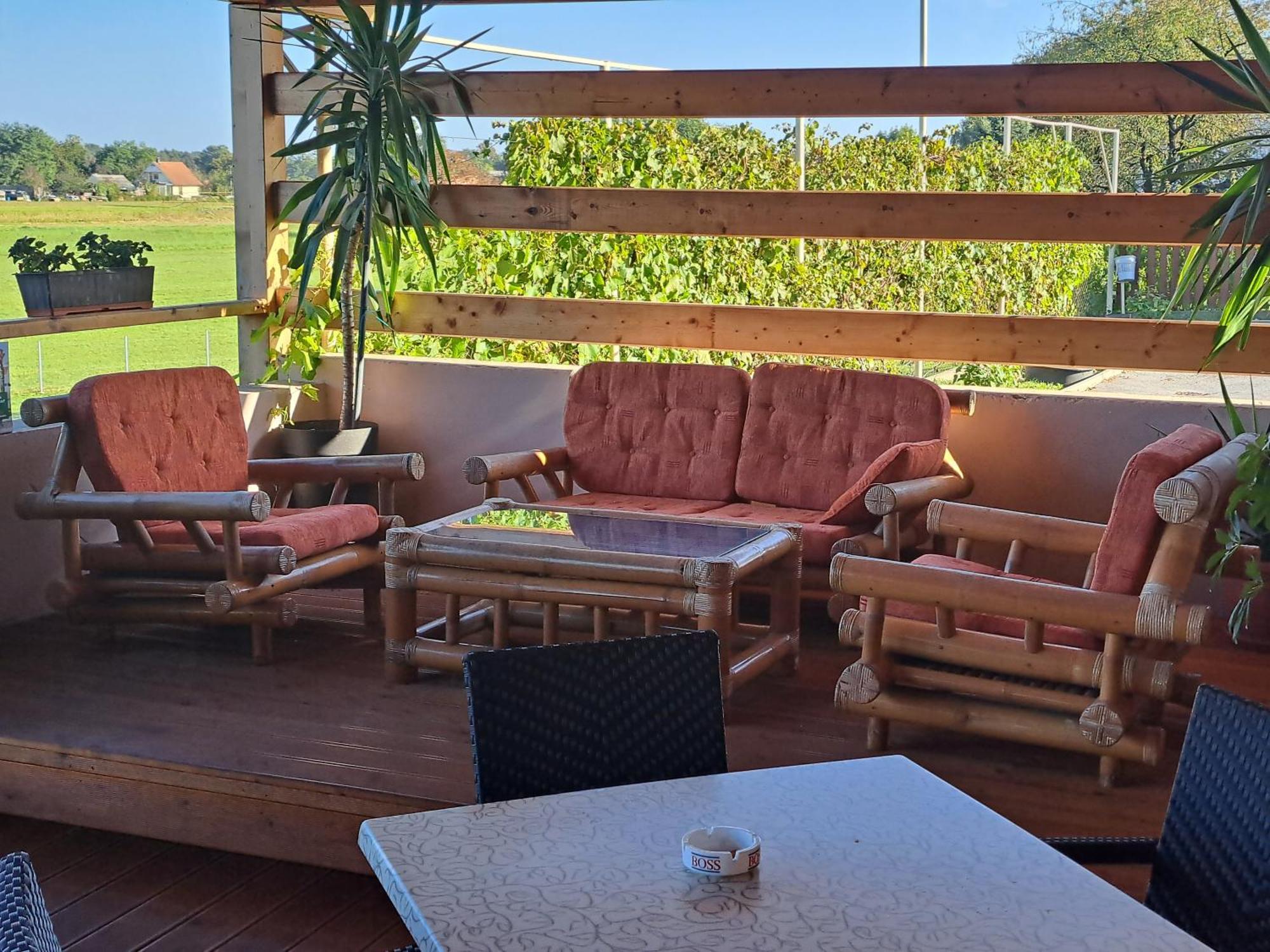 Guesthouse Zivko Dobrovce 외부 사진