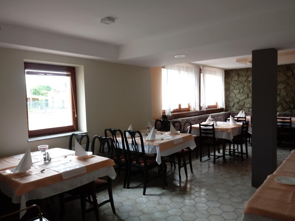 Guesthouse Zivko Dobrovce 외부 사진